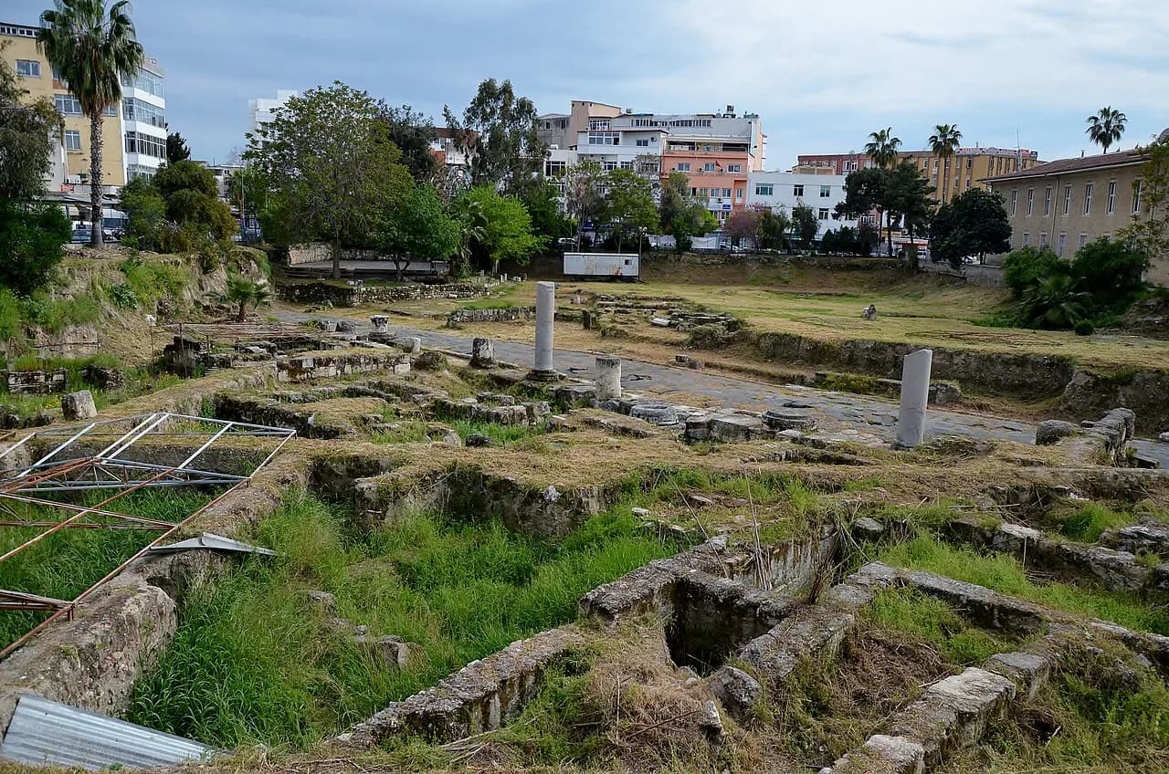 Excavated ancient Roman road and standing columns in central Tarsus.